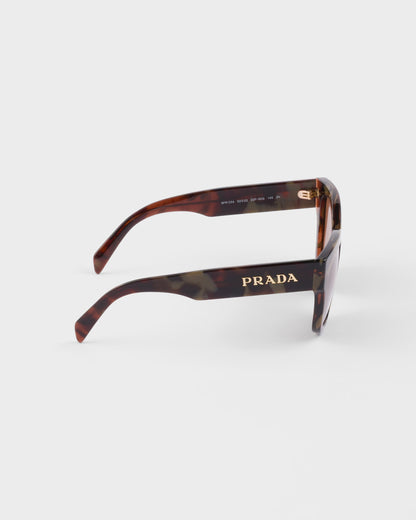 Sonnenbrille mit Logo und schokoladenfarbenen Gläsern