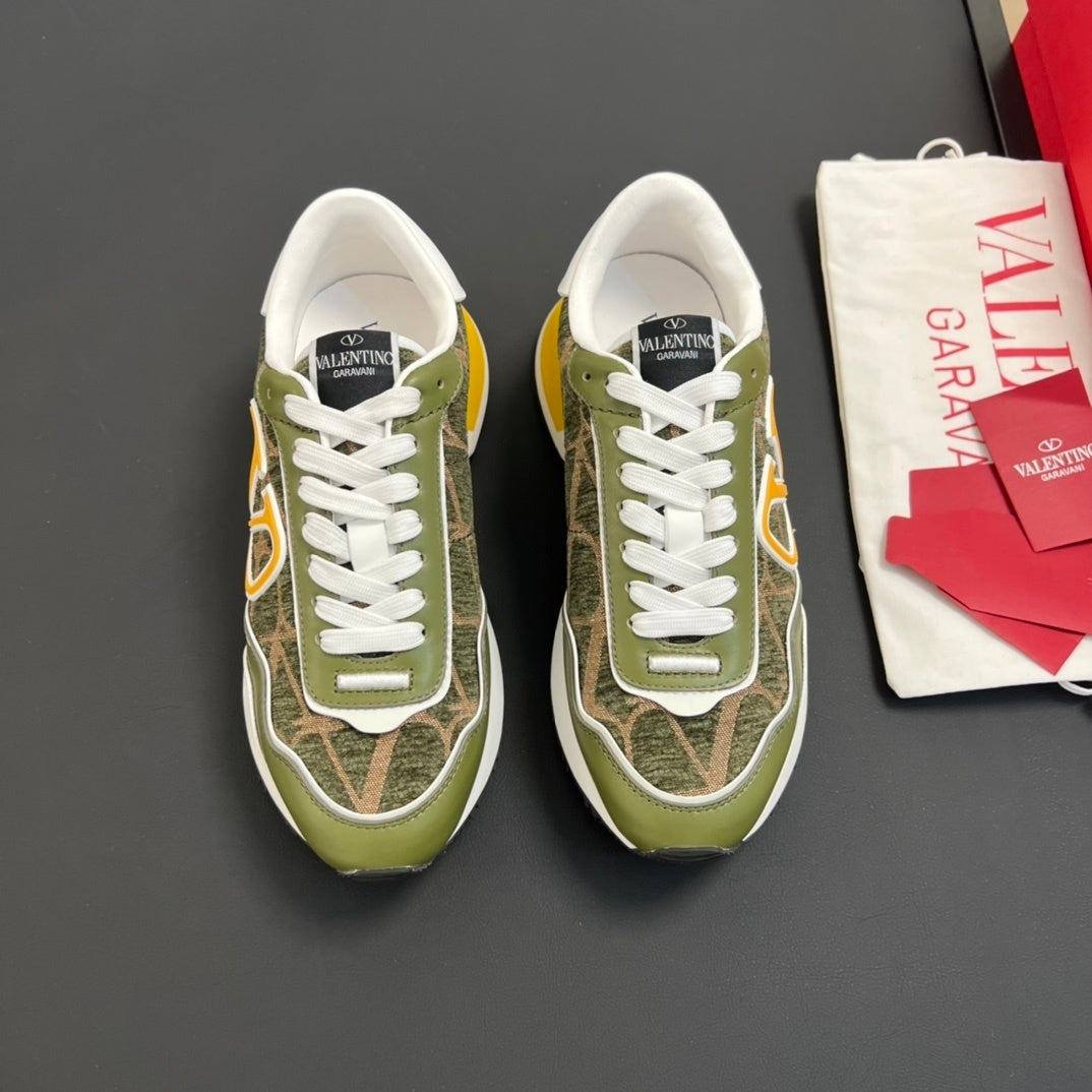 Lacerunner Sneakers mit Wildlederbesatz Grün