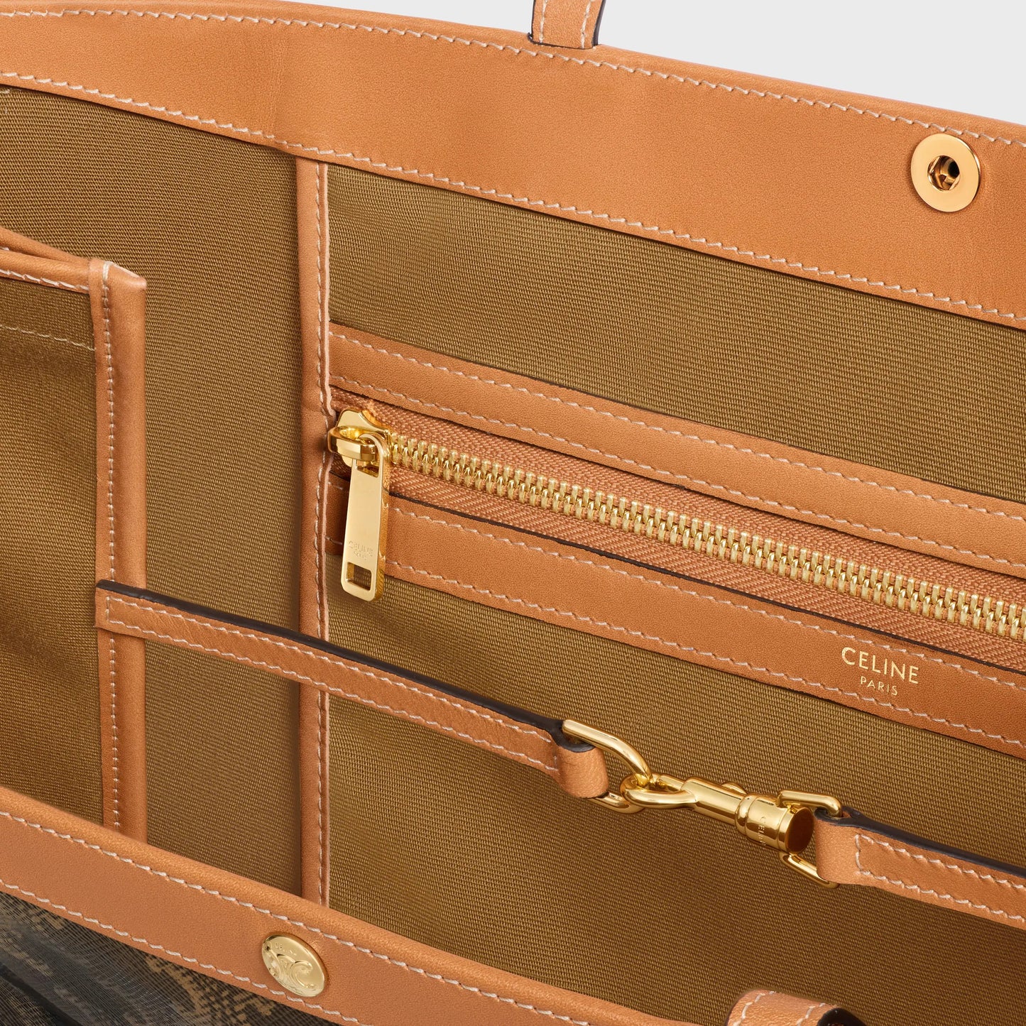 Große flache Shopper-Tasche aus Triomphe-Gewebe in Honig