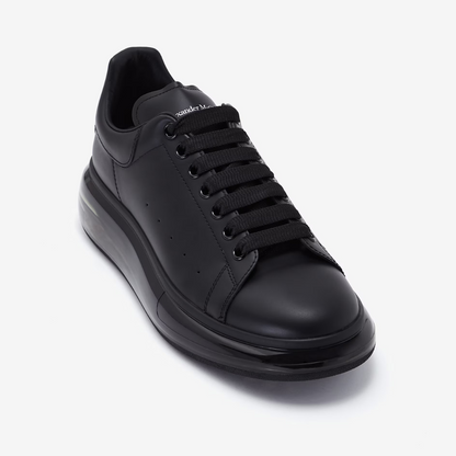 OVERSIZED BLACK GUM