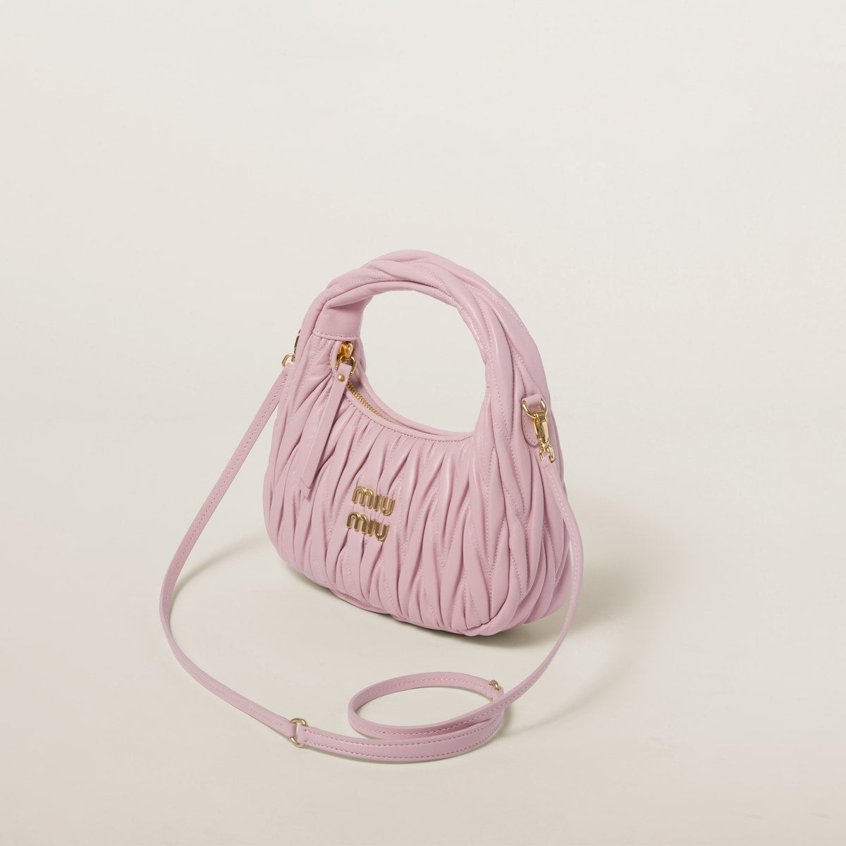 Hobo bag Wander small made of matelassed nappa leather in pink