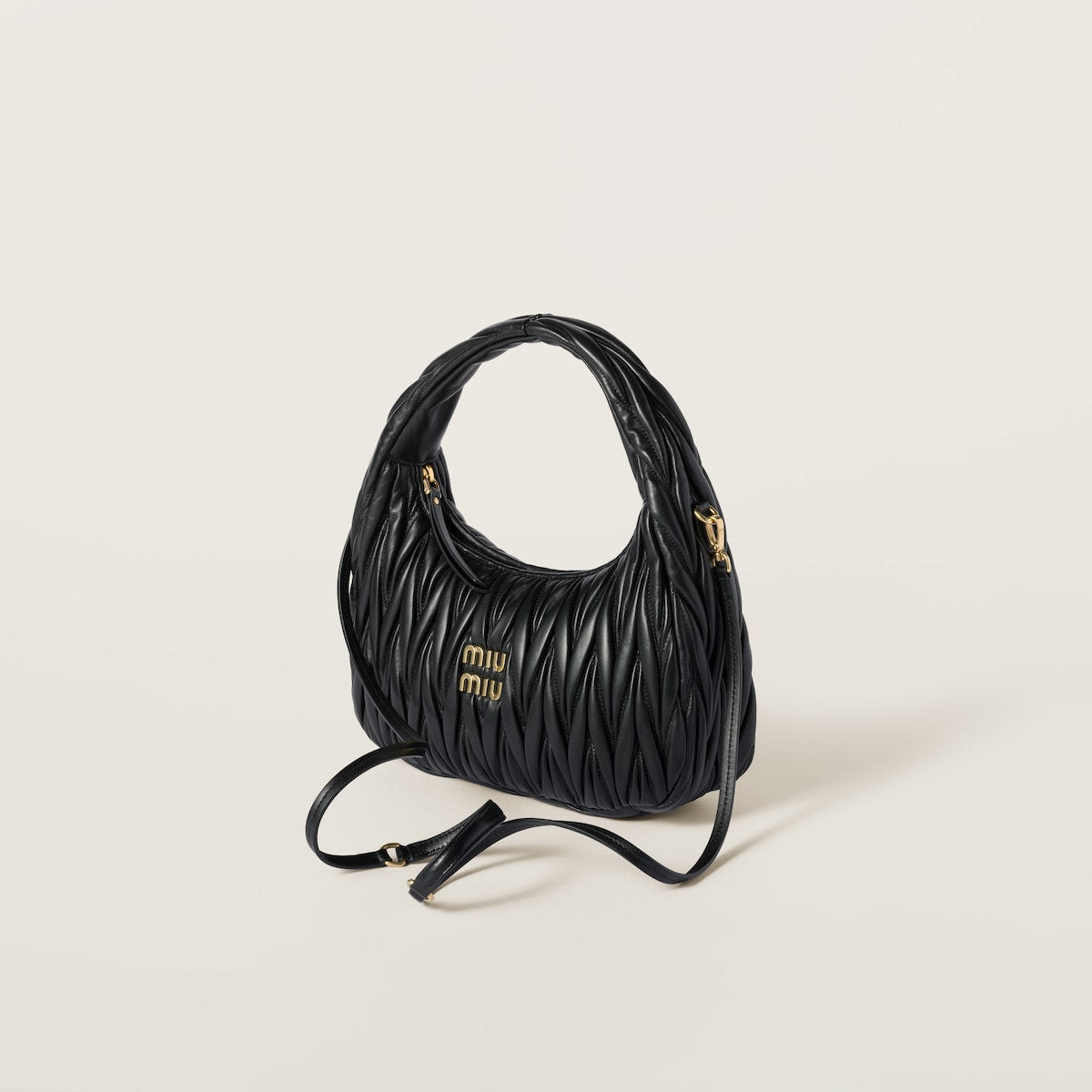 Hobo-Tasche Wander regulär aus matelassiertem Nappaleder in Schwarz