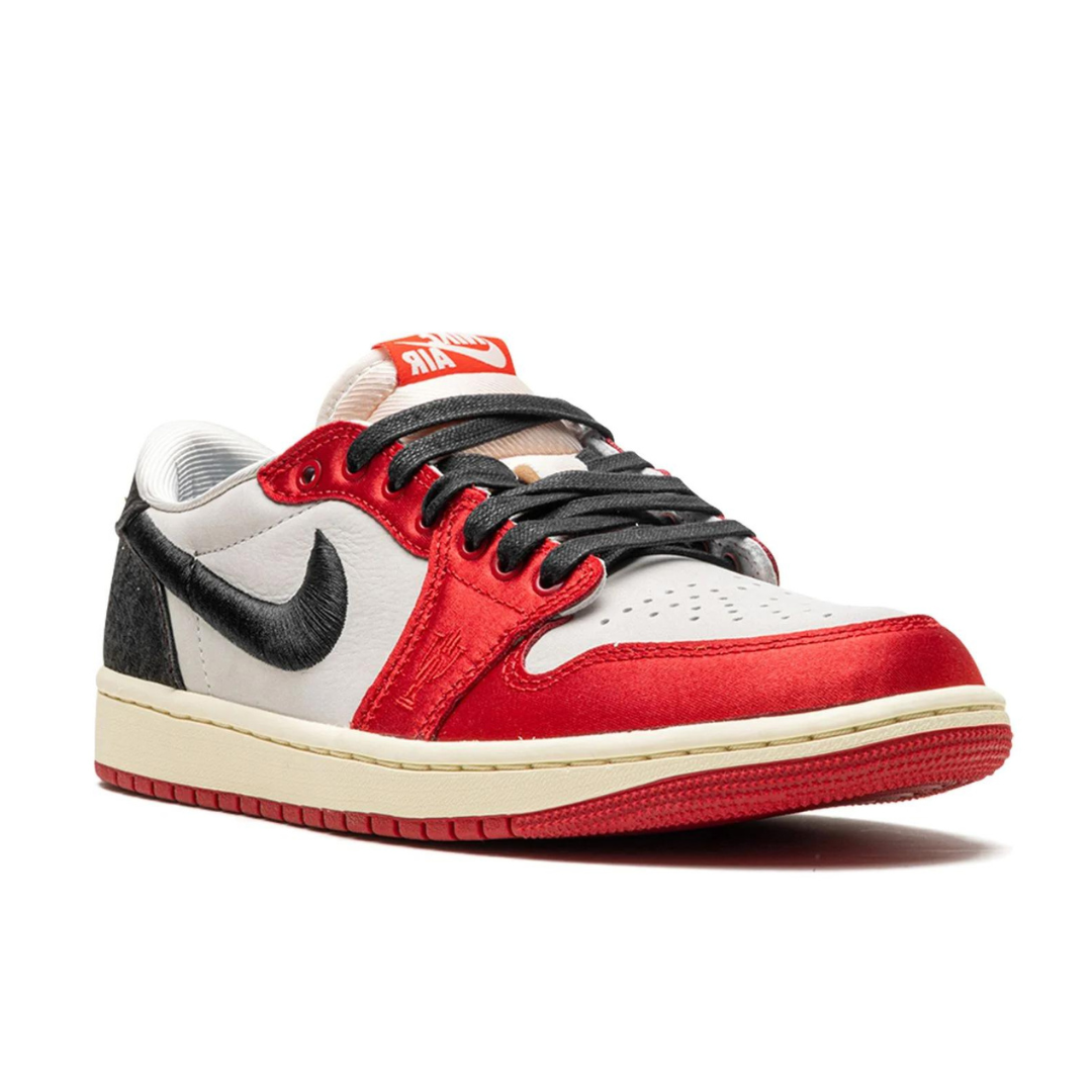 Retro OG Trophy Room Away