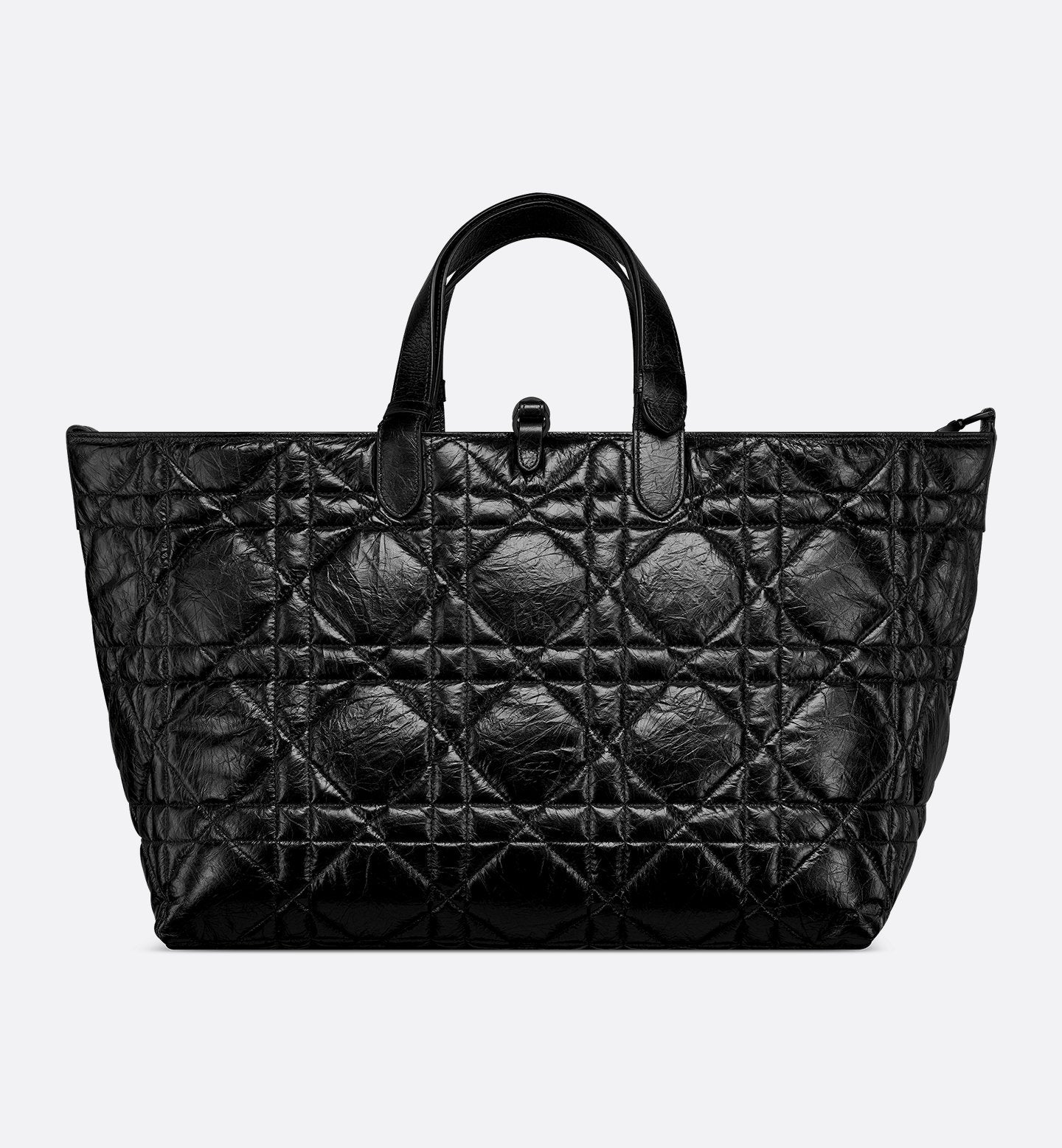 Toujours Medium bag in black crinkled calfskin with Macrocannage topstitching