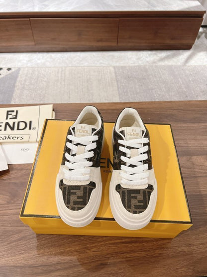 Flat platform sneakers made of canvas and white suede
