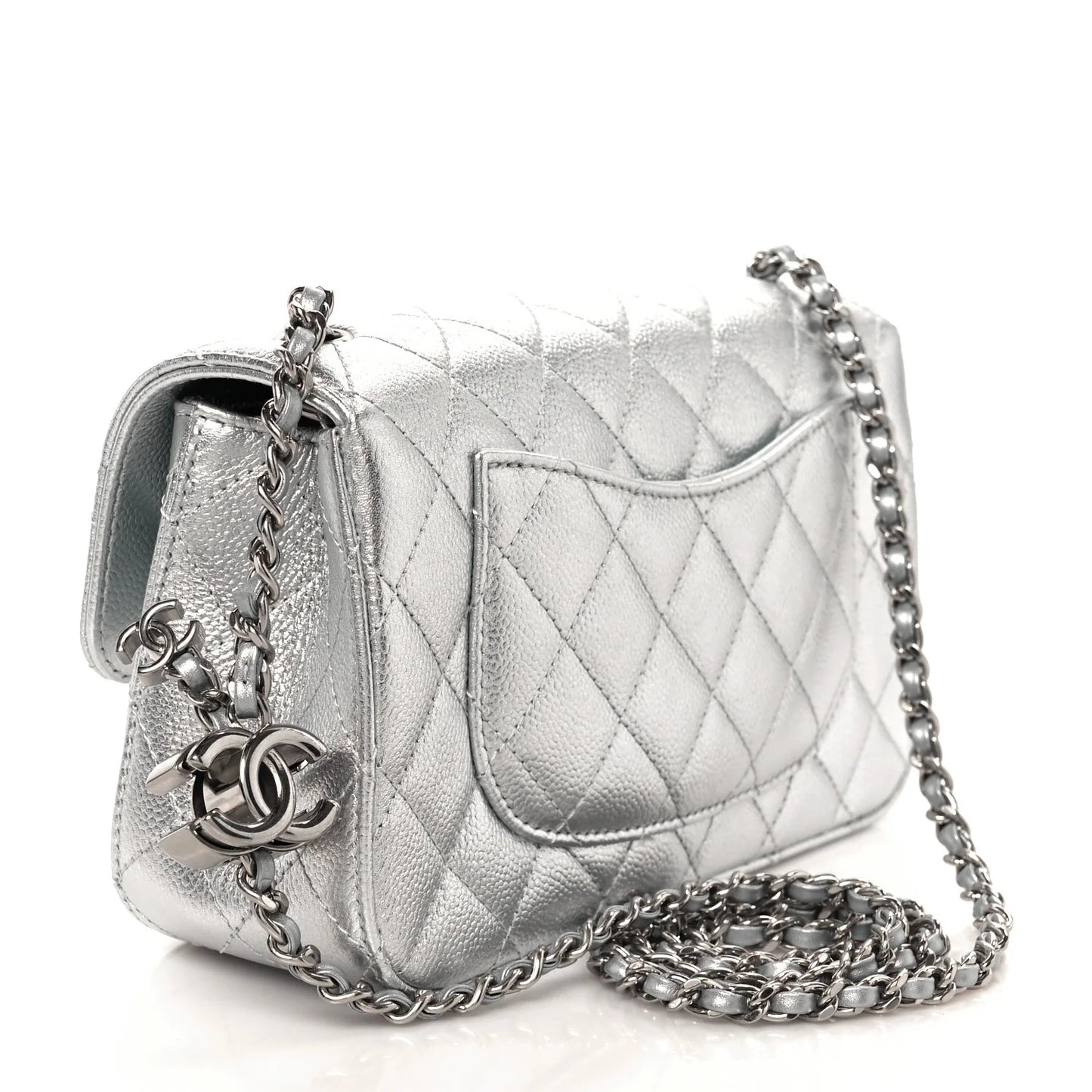 Metallic Caviar gesteppte Mini-Rechteck-CC-Slide-Flap-Tasche in Silber