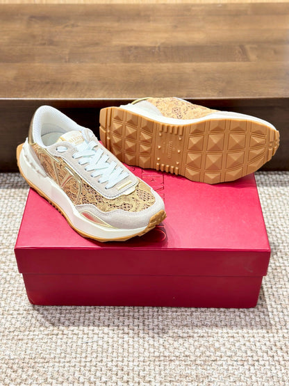 Lacerunner with suede trim Oro
