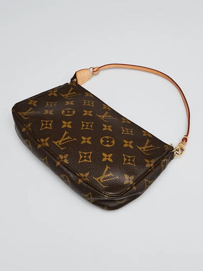 Monogram-Clutch aus Canvas