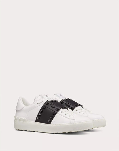 Sneaker VLTN Rockstud Open aus Leder