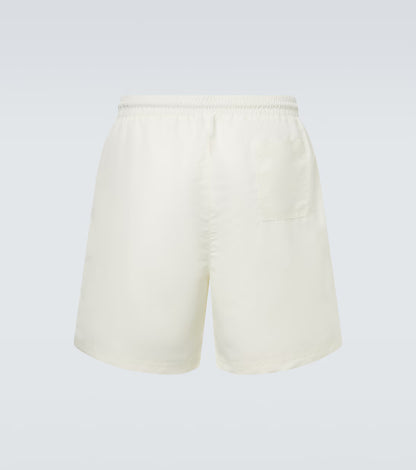 Weiße Badehose mit rotem Logo