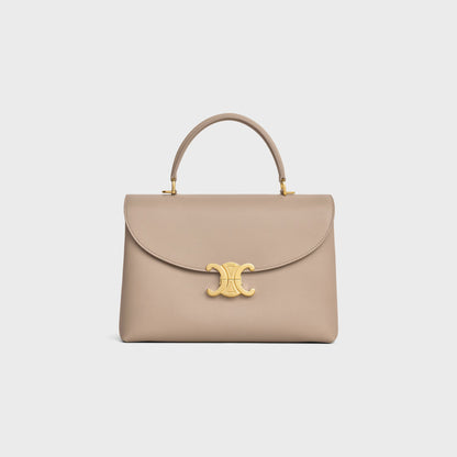 Mittlere Nino Tasche aus weichem genarbtem Kalbsleder in Safari