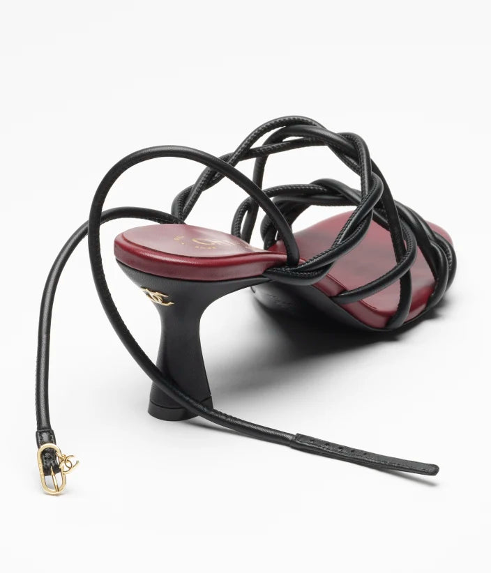 Sandalen mit Absatz aus schwarzem Lammleder