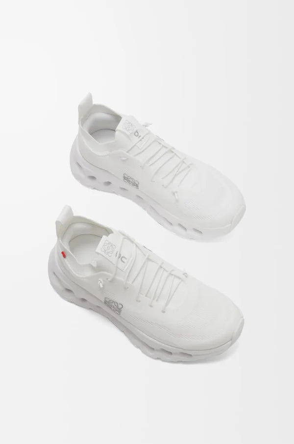 Sneaker Cloudtilt Total White