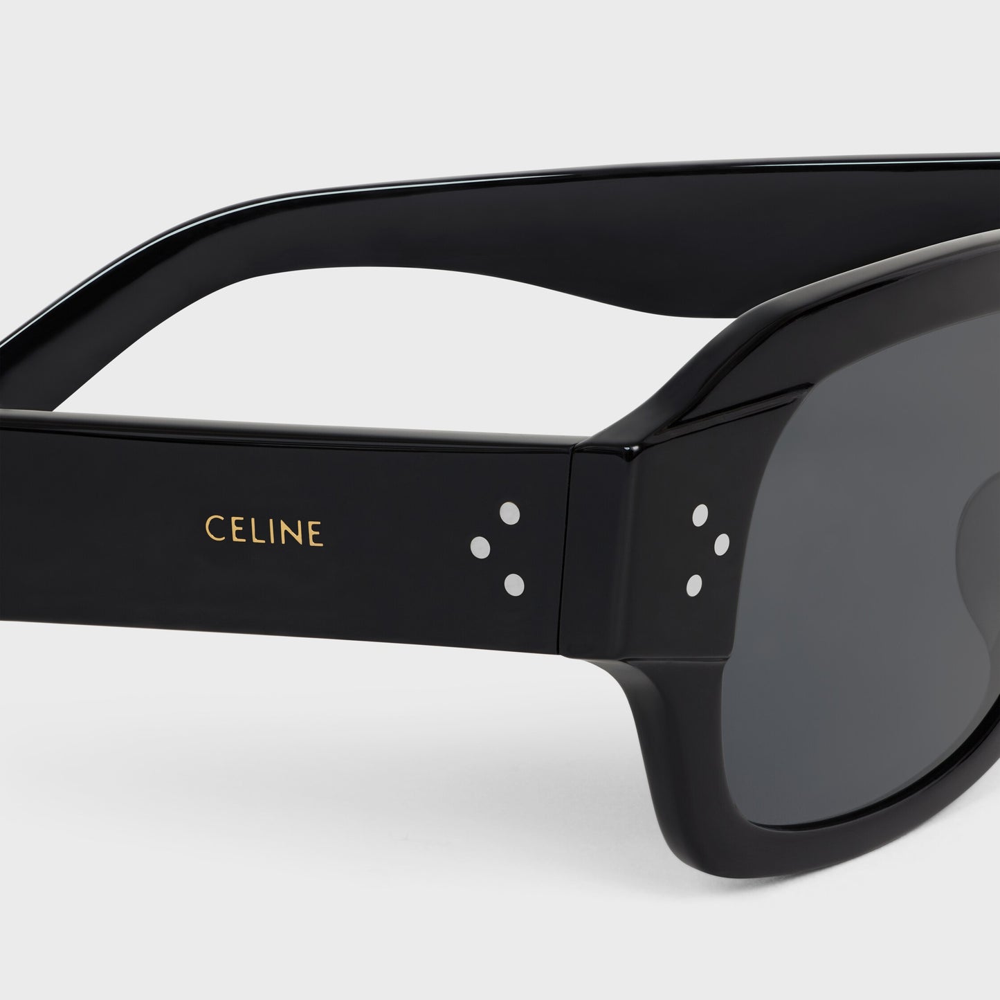 Black Frame 61 Sonnenbrille aus schwarzem Acetat