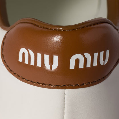 Sneakers aus Leder in Weiß/Braun