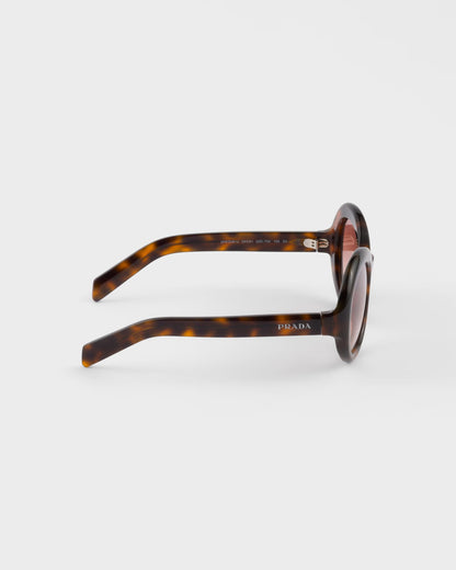 Runde Sonnenbrille mit puderrosa Verlaufsgläsern