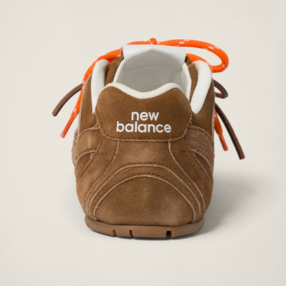 Sneakers NB X MM 530 SL aus Wildleder in Dunkelbraun
