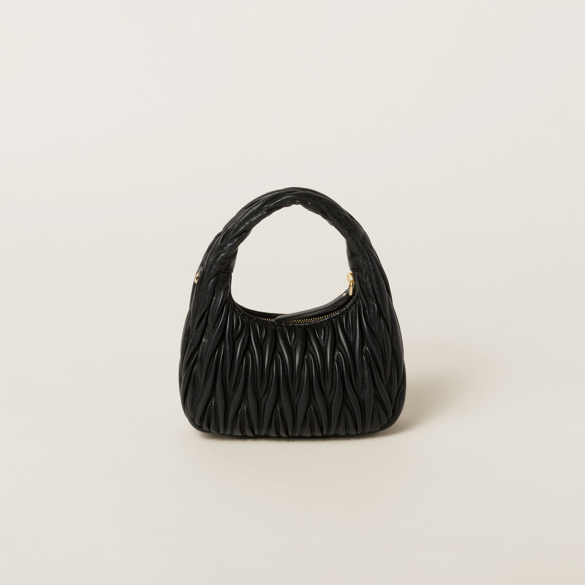 Hobo bag Wander small made of matelassed nappa leather in black