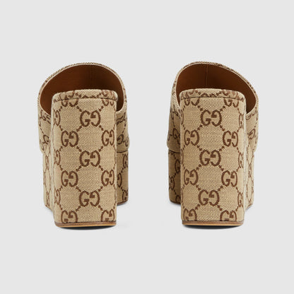 Women's wedge sandal with horsebit detail in beige and dark brown GG canvas
