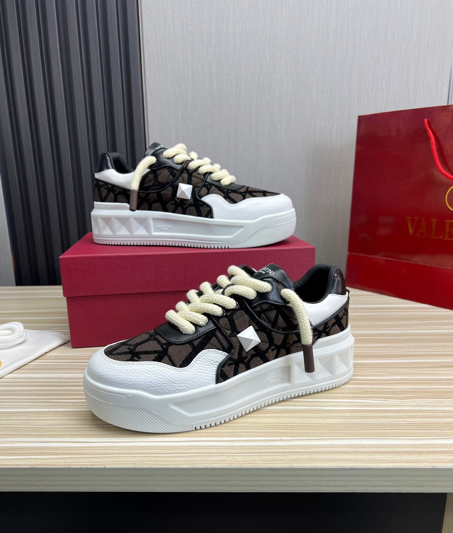 One Stud XL Low-Top-Sneaker aus Nappaleder Schwarz