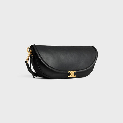 Kleine Halfmoon Soft Triomphe Tasche aus weichem glänzendem Lammleder in Schwarz