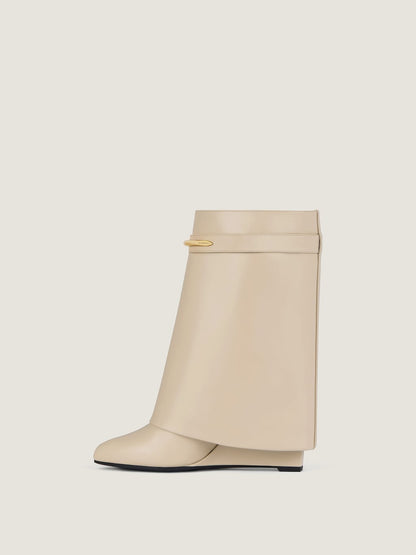 Shark ankle boots in beige leather