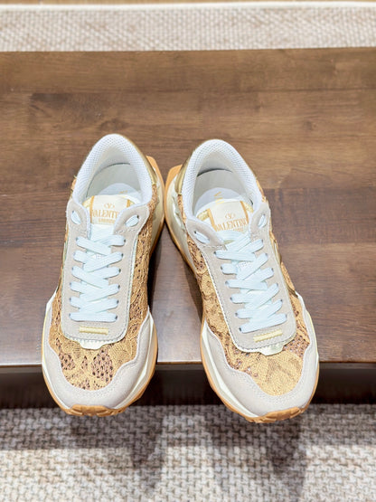 Lacerunner with suede trim Oro