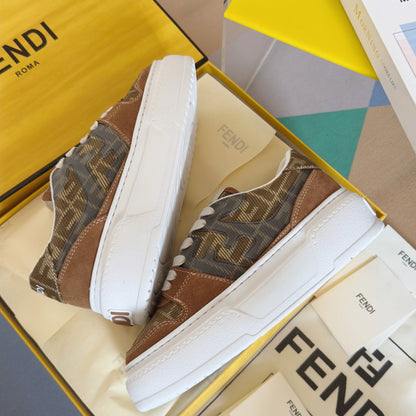 Match Sneakers mit Plateau aus FF Fabric Canvas Braun