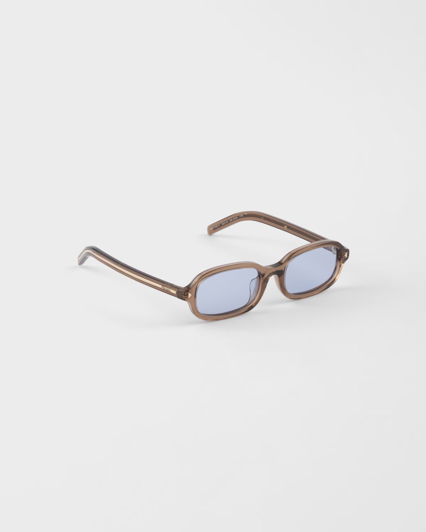 Sunglasses with iconic metal plaque and Crystal Ultraviolet lenses