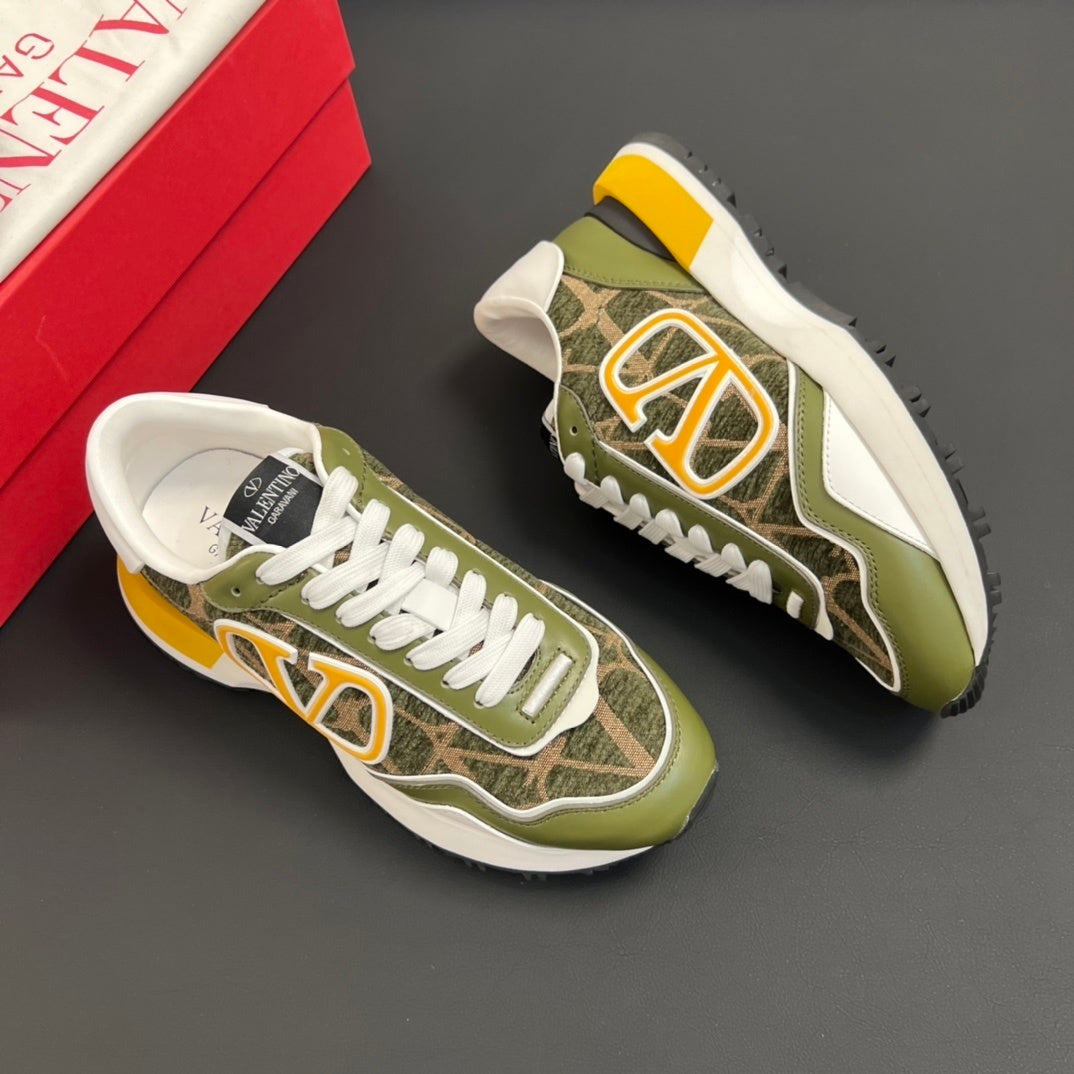 Lacerunner Sneakers mit Wildlederbesatz Grün