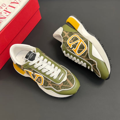 Lacerunner Sneakers mit Wildlederbesatz Grün