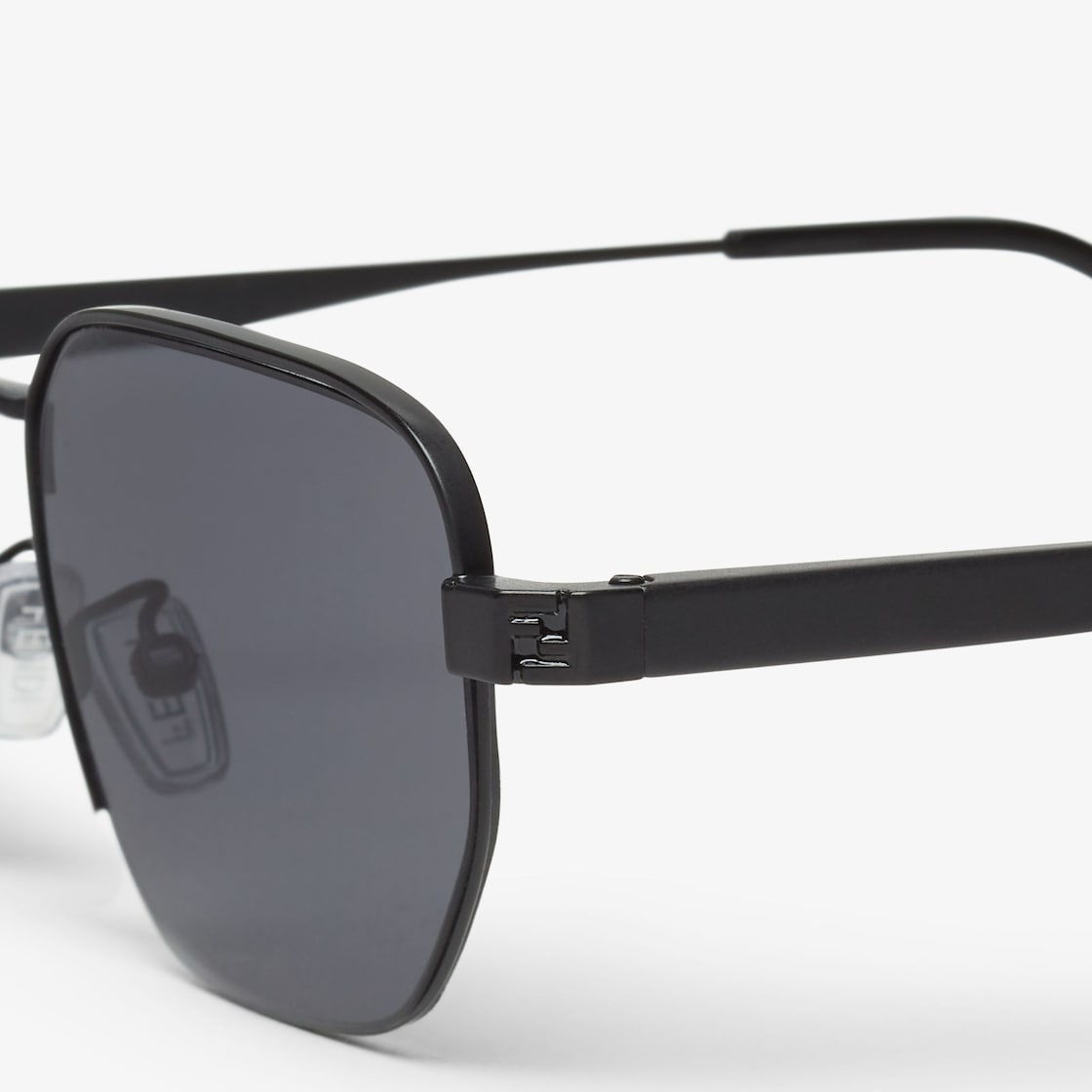Sky sunglasses in matte black metal for men