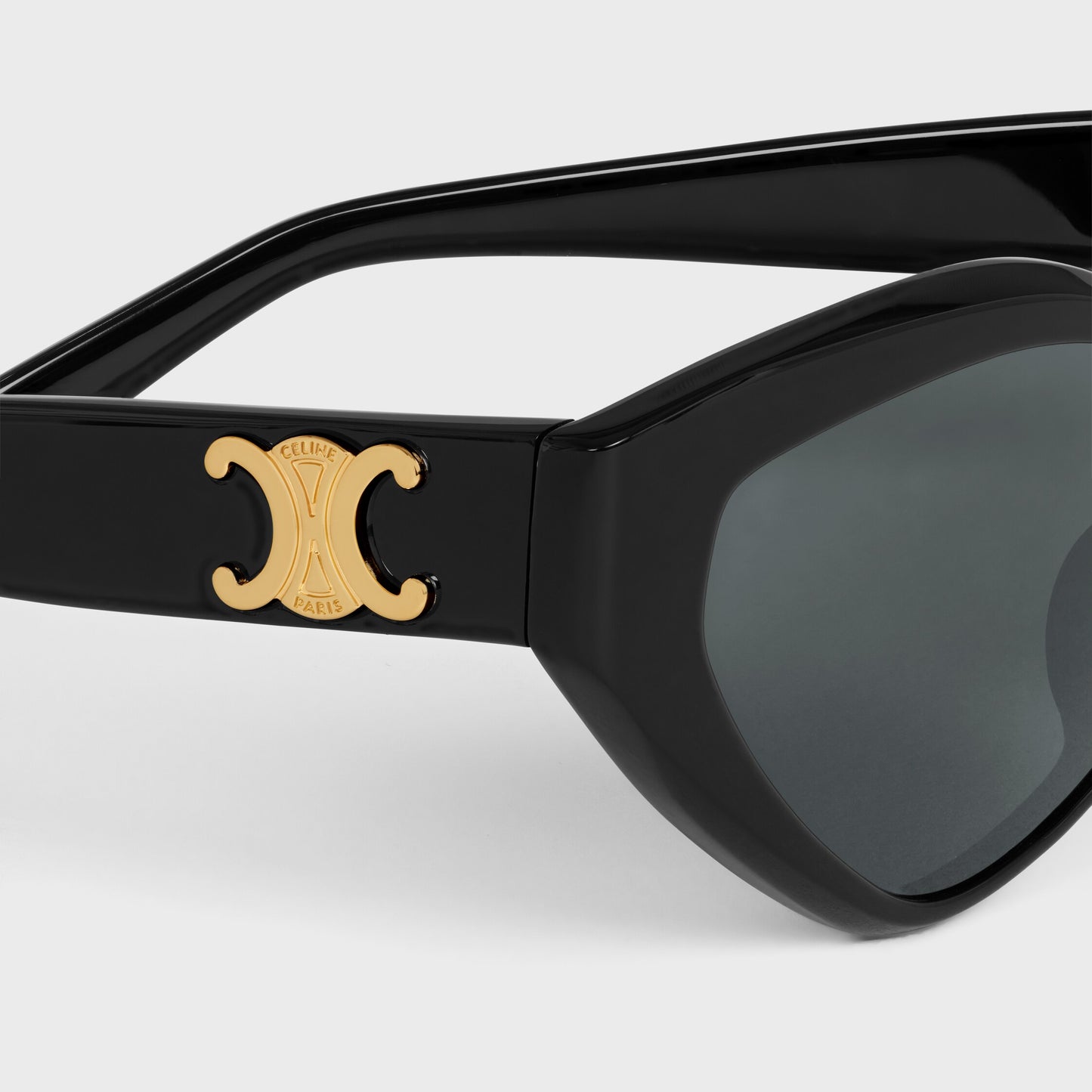 Triomphe 17 Sonnenbrille aus schwarzem Acetat für Damen