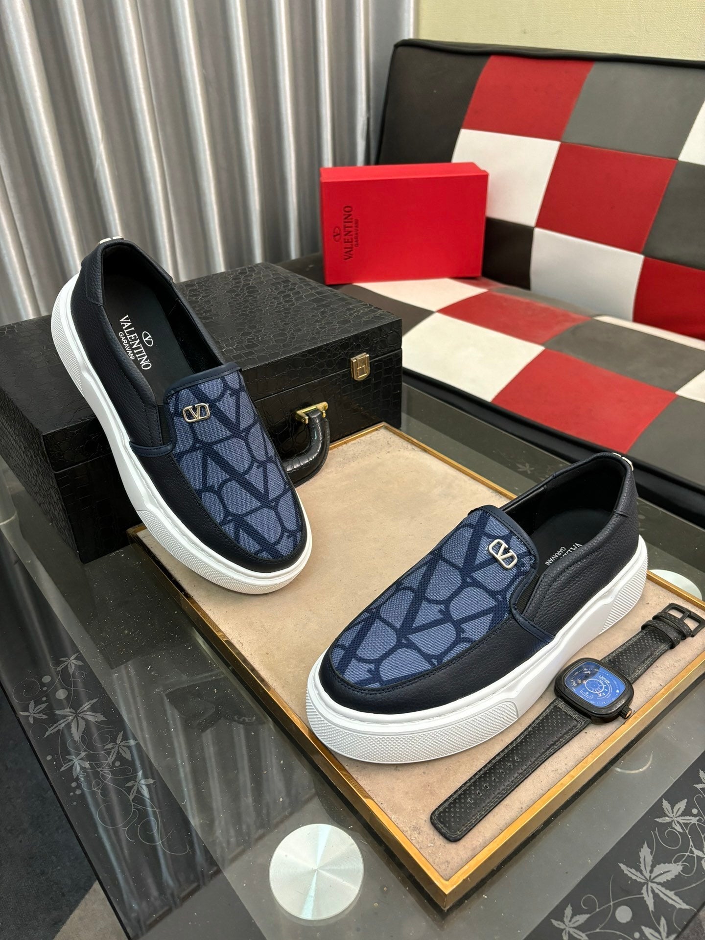VLogo Wildleder-Loafer Blau