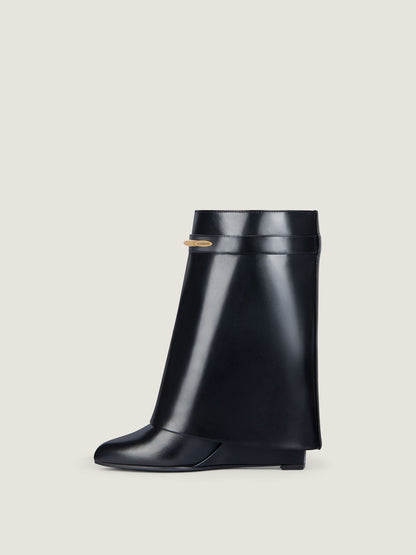 Shark-Stiefeletten aus schwarzem Leder