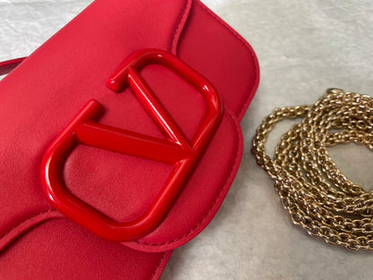 Locò Schultertasche aus Kalbsleder Rot