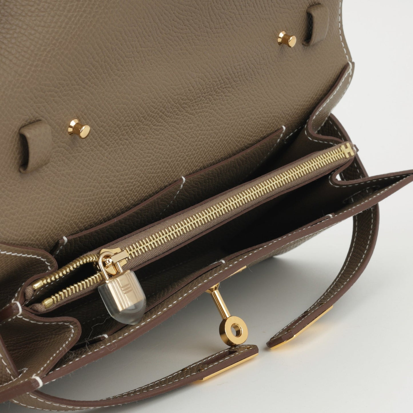 Kelly To Go Wallet – Etoupe