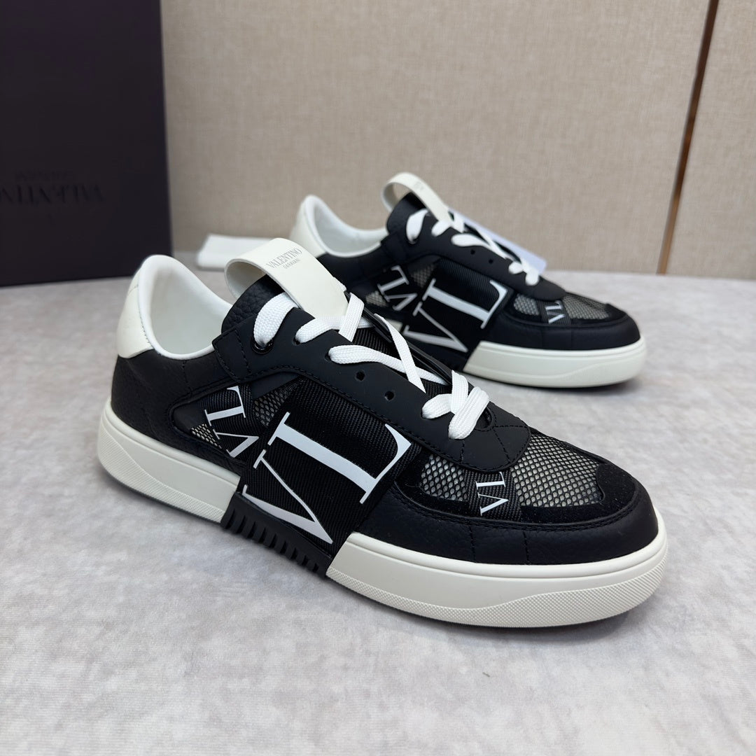 VL7N Sneakers aus Leder Schwarz