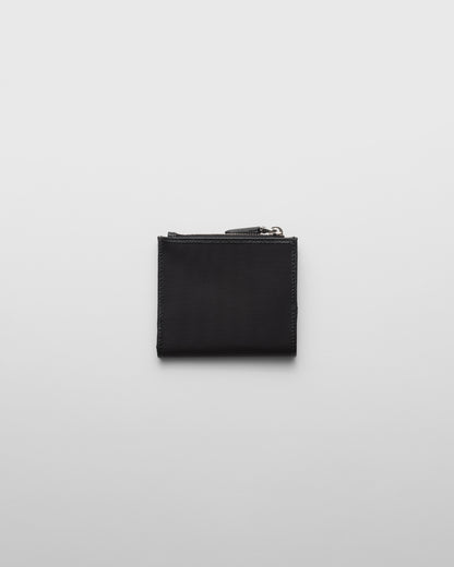 Kleines schwarzes Re-Nylon-Portemonnaie