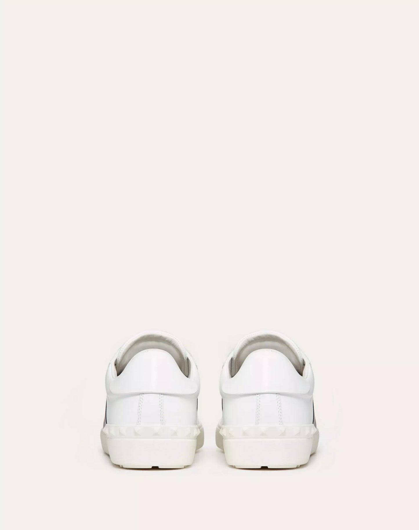 Low-Top Sneaker Open