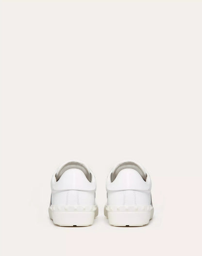 Low-Top Sneaker Open