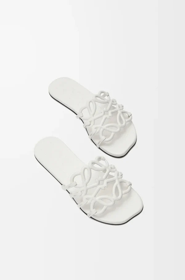 Slide Anagram Petal in soft leather White