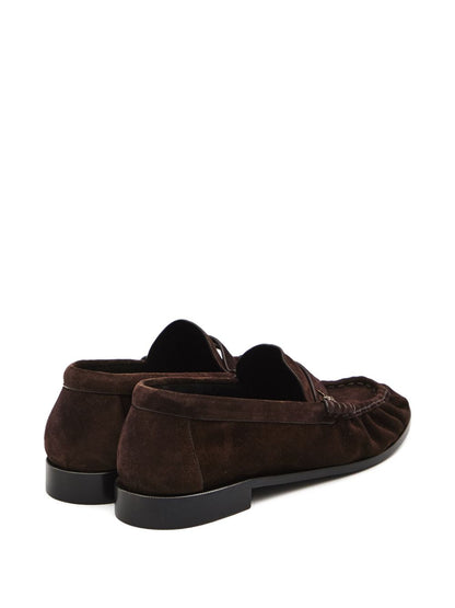 Loafer aus dunkelbraunem Wildleder