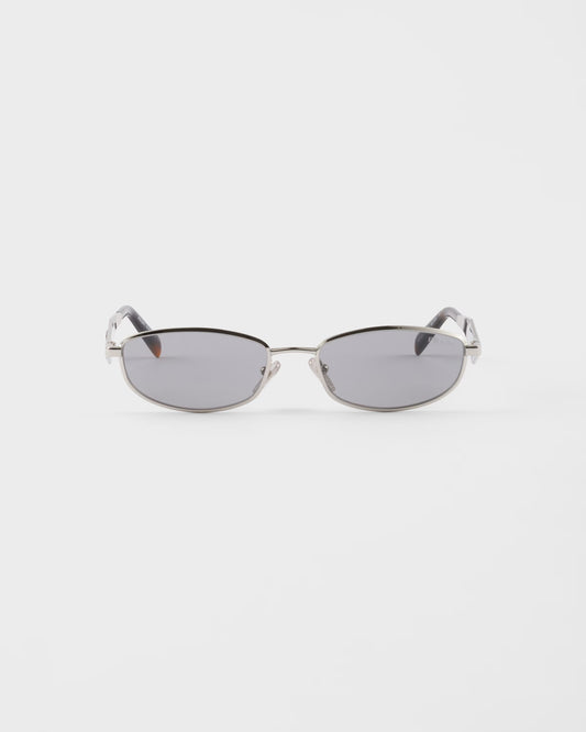 Oval sunglasses in silver-colored acetate with gray lenses
