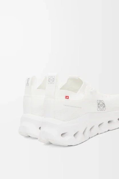 Sneaker Cloudtilt Total White