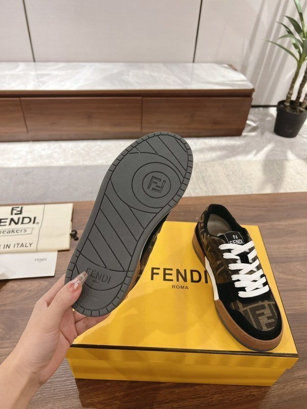 Match Sneakers aus braunem FF Jacquard-Suede
