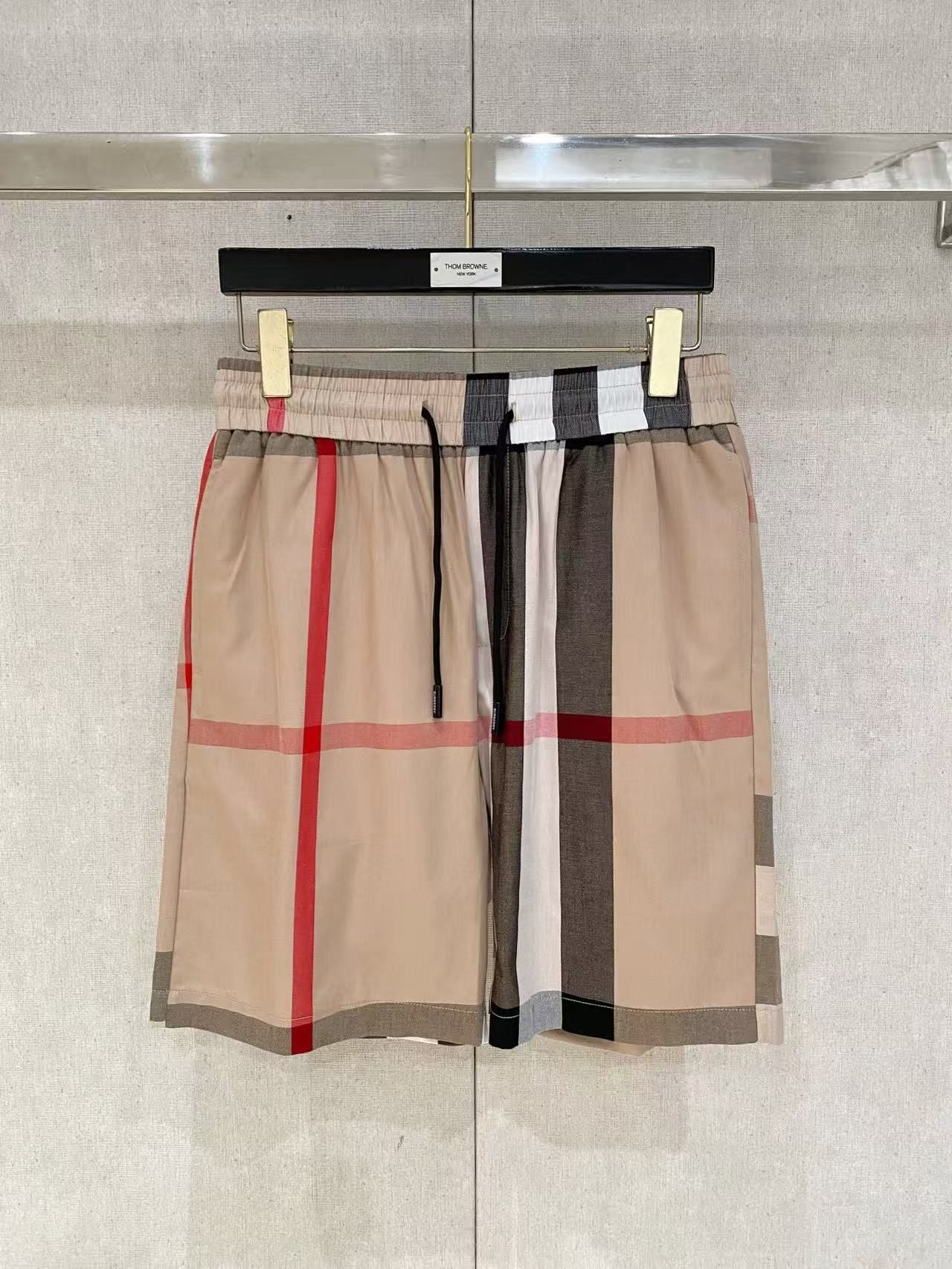 Badehose mit ikonischem Check-Print Beige
