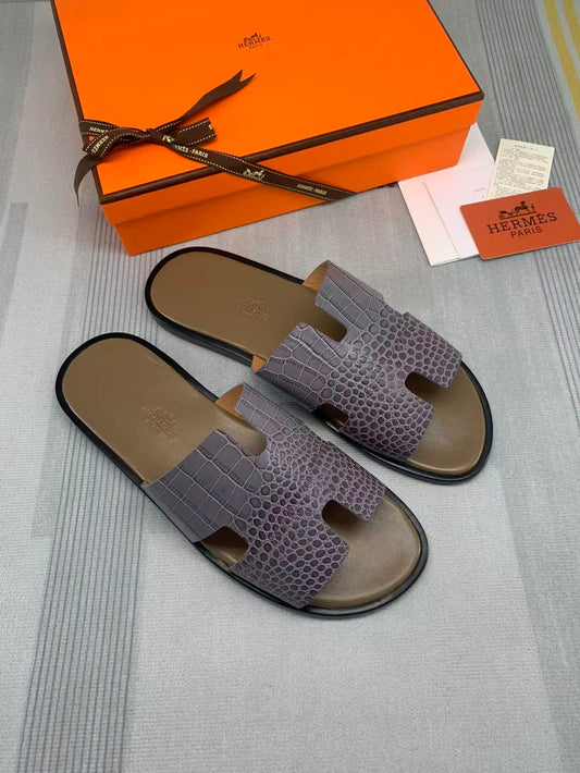 Herren-Sandalen Izmir aus grauem Leder mit Krokodilprägung