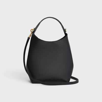 Kleine Hobo-Tasche aus weichem glattem Kalbsleder in Schwarz