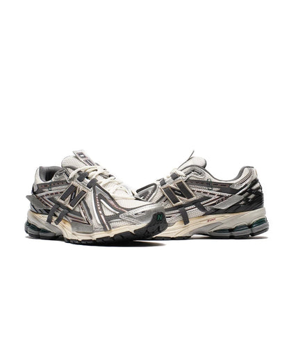 NB 1906A Tech Explosion Silver Metalic